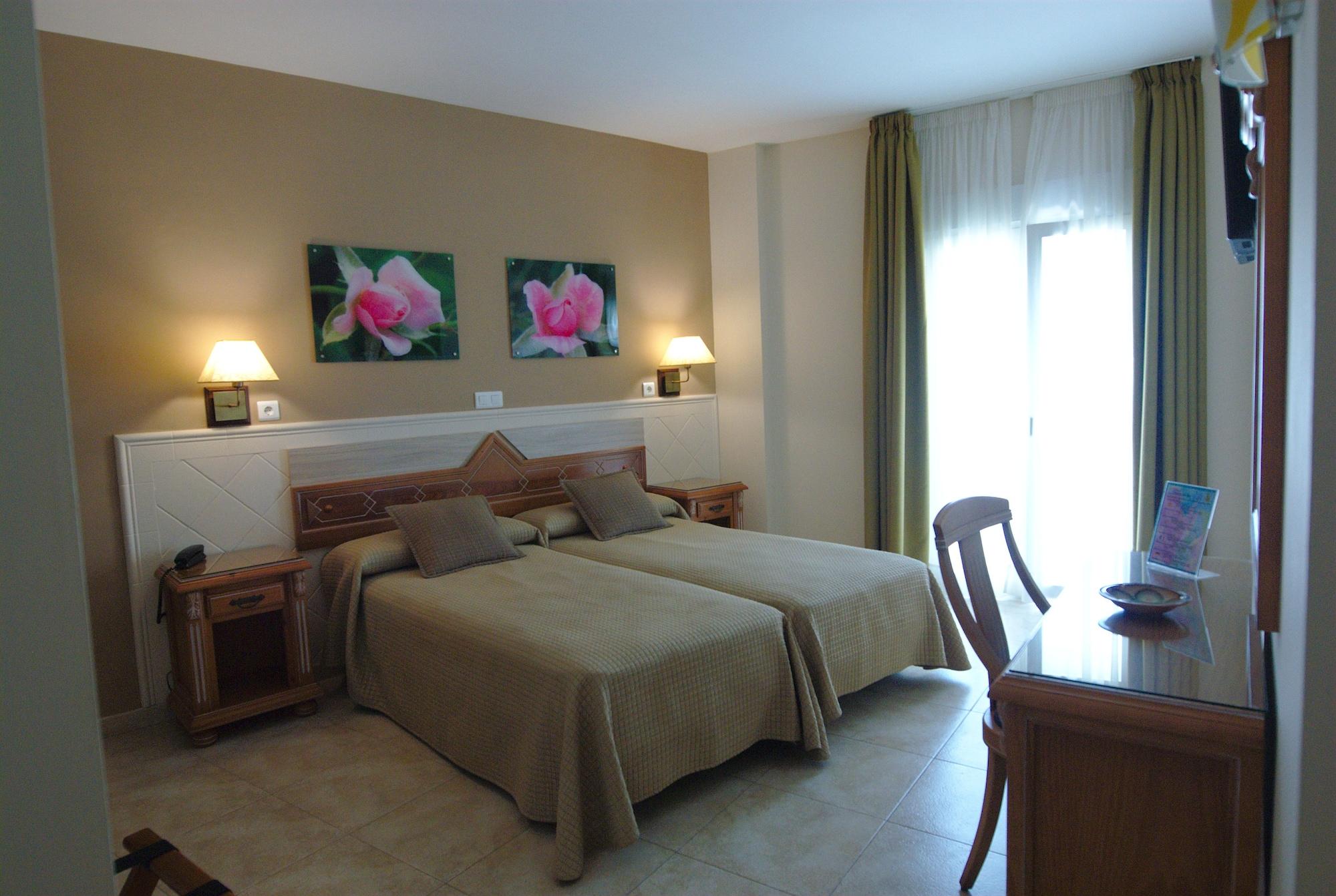 Hotel Puerta Del Mar Nerja Zewnętrze zdjęcie