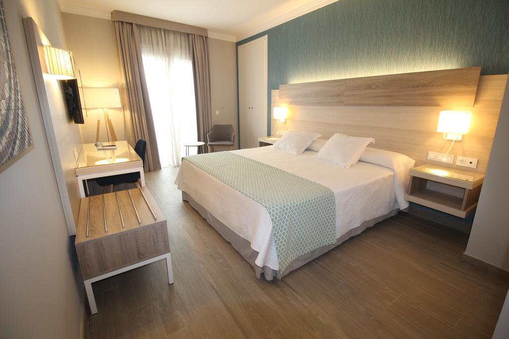Hotel Puerta Del Mar Nerja Zewnętrze zdjęcie